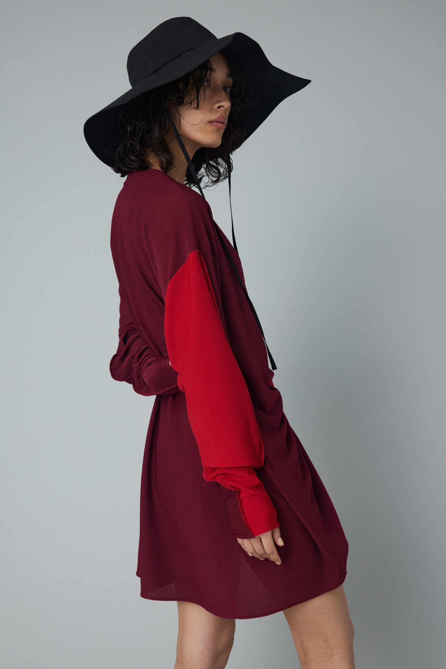 HeRIN.CYE「Squeeze flare tops」|Tシャツ・カットソー|