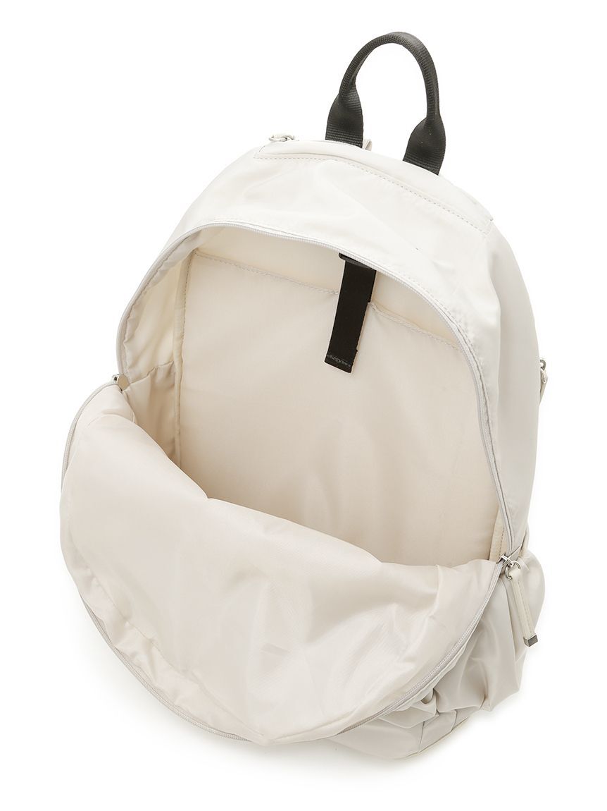 emmi atelier「eco 撥水レザーパイピングギャザーボディーバックパック」|リュック|