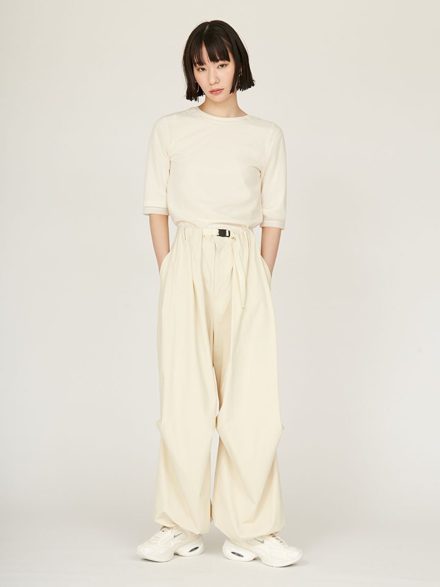 emmi atelier「パラシュートパンツ」|チノ|