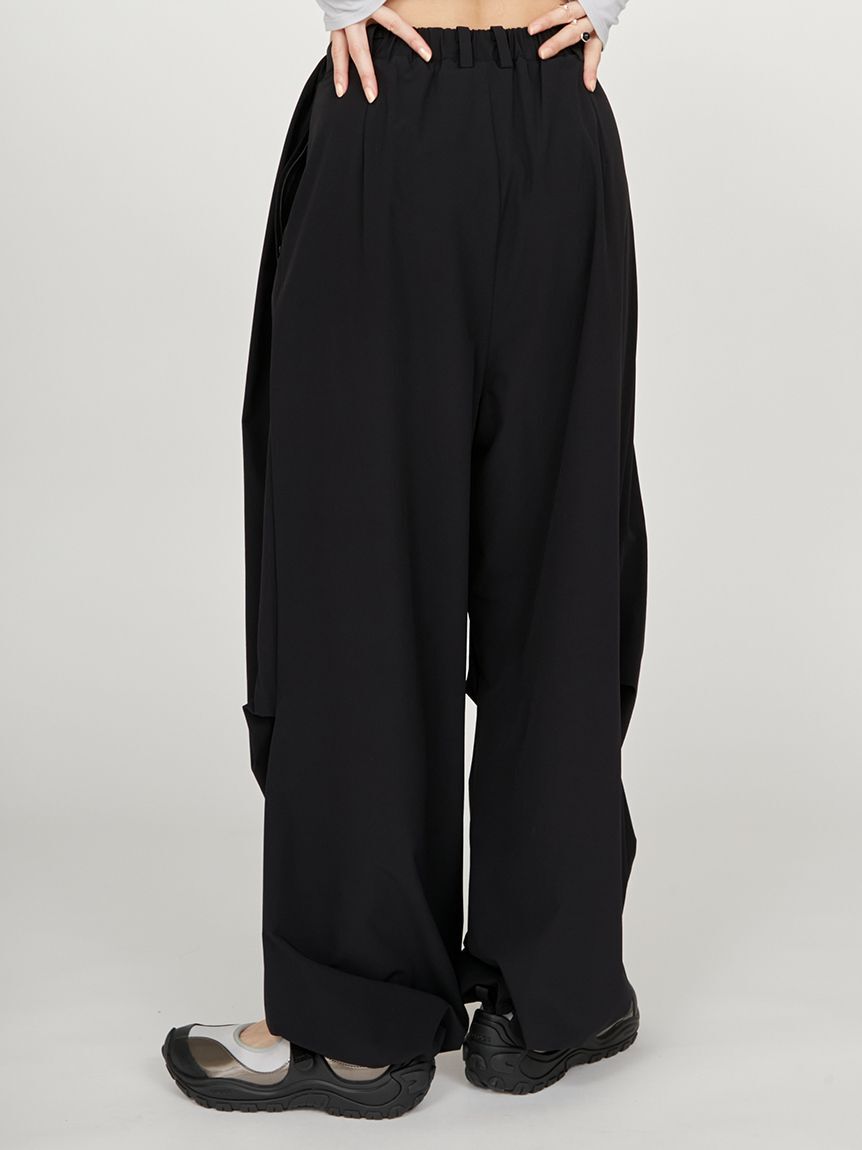 emmi atelier「パラシュートパンツ」|チノ|