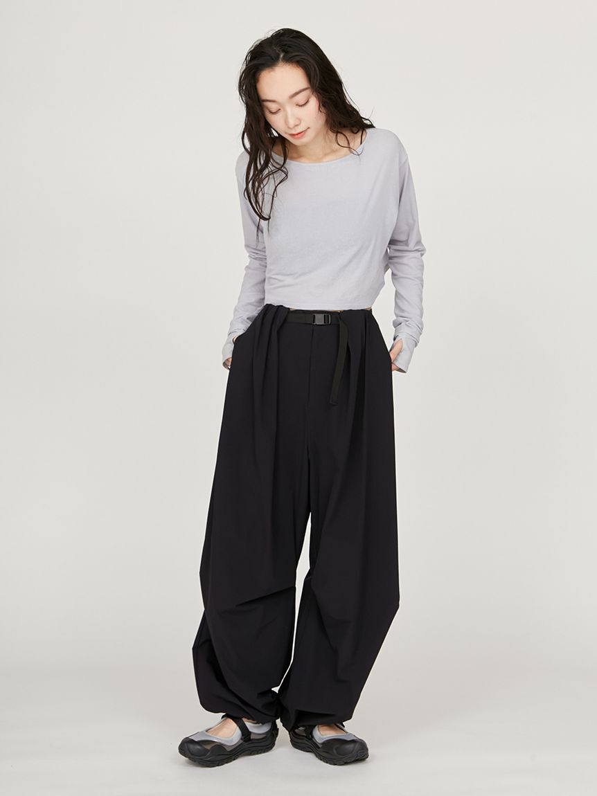 emmi atelier「パラシュートパンツ」|チノ|