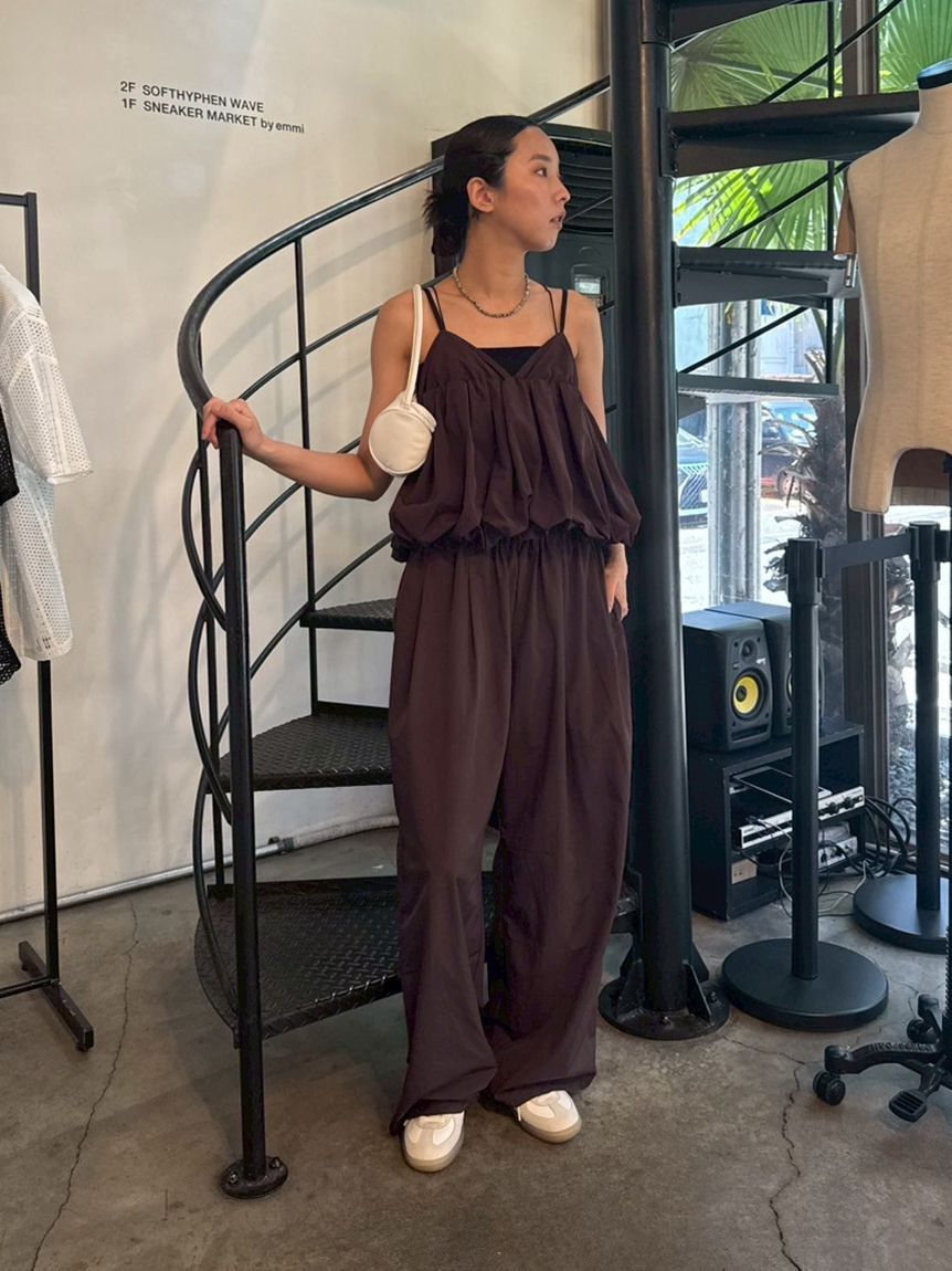 emmi atelier「ナイロンイージーパンツ」|チノ|