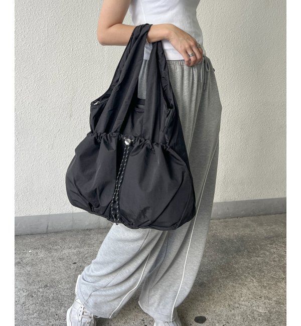 ikka「撥水ドロストポケバルーントートバッグ」|その他|ブラック