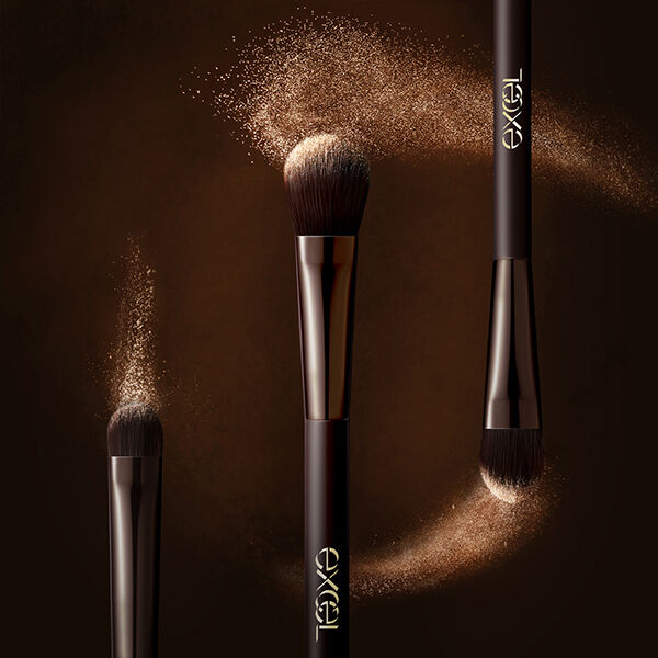 エクセル「エクセル アイシャドウブラシ Ｌ 本体 (50g)」|コスメ雑貨|