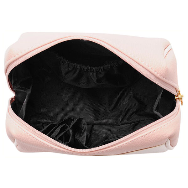  「マリークヮント シュリンクデイジーパッチ オーバルポーチ ピンク 本体 (H10&times;W15&times;D8cm)」|コスメ雑貨|