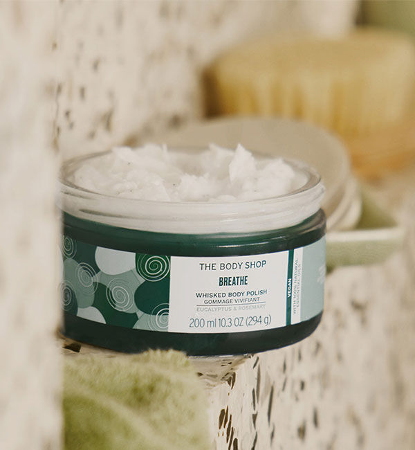 THE BODY SHOP「ウェルネス ボディポリッシュ ユーカリ&ローズマリー 200mL」|マッサージ・ボディスクラブ|