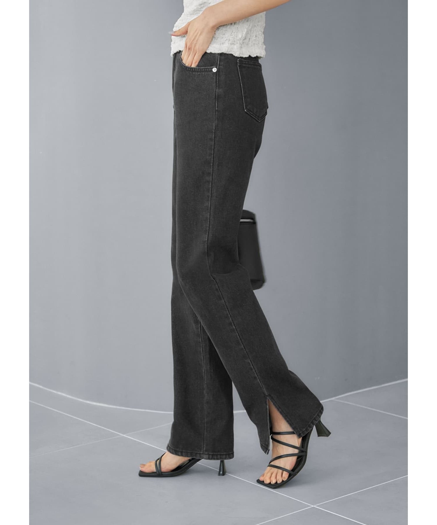 STYLE DELI「裾スリットブラックストレートデニム」|デニム|