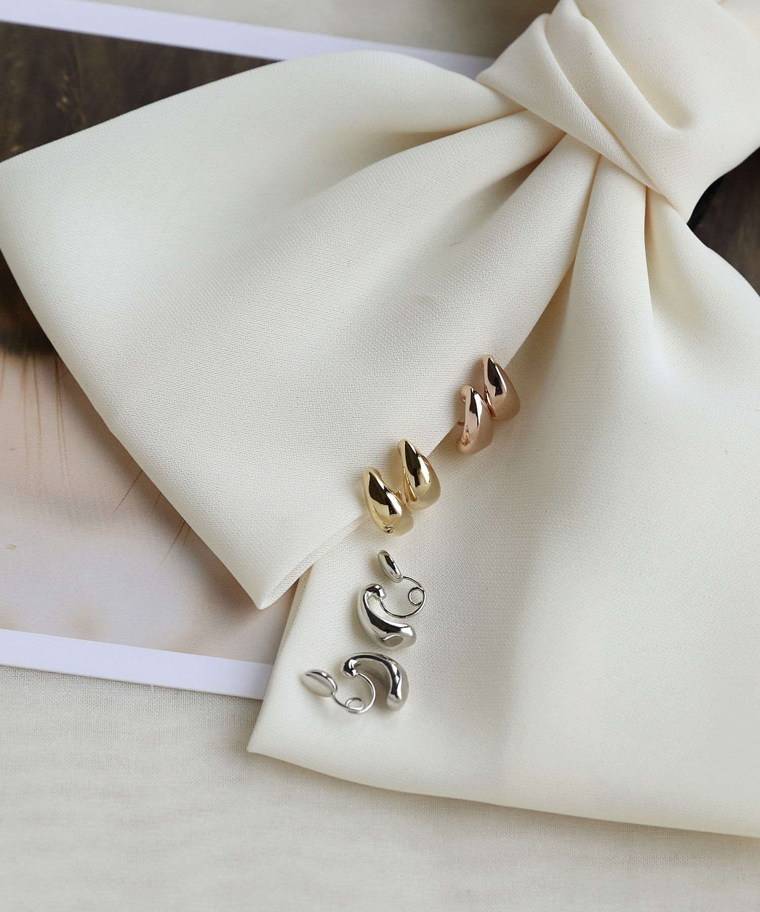  「miniループフィット・ティアドロップイヤリング」|イヤリング|