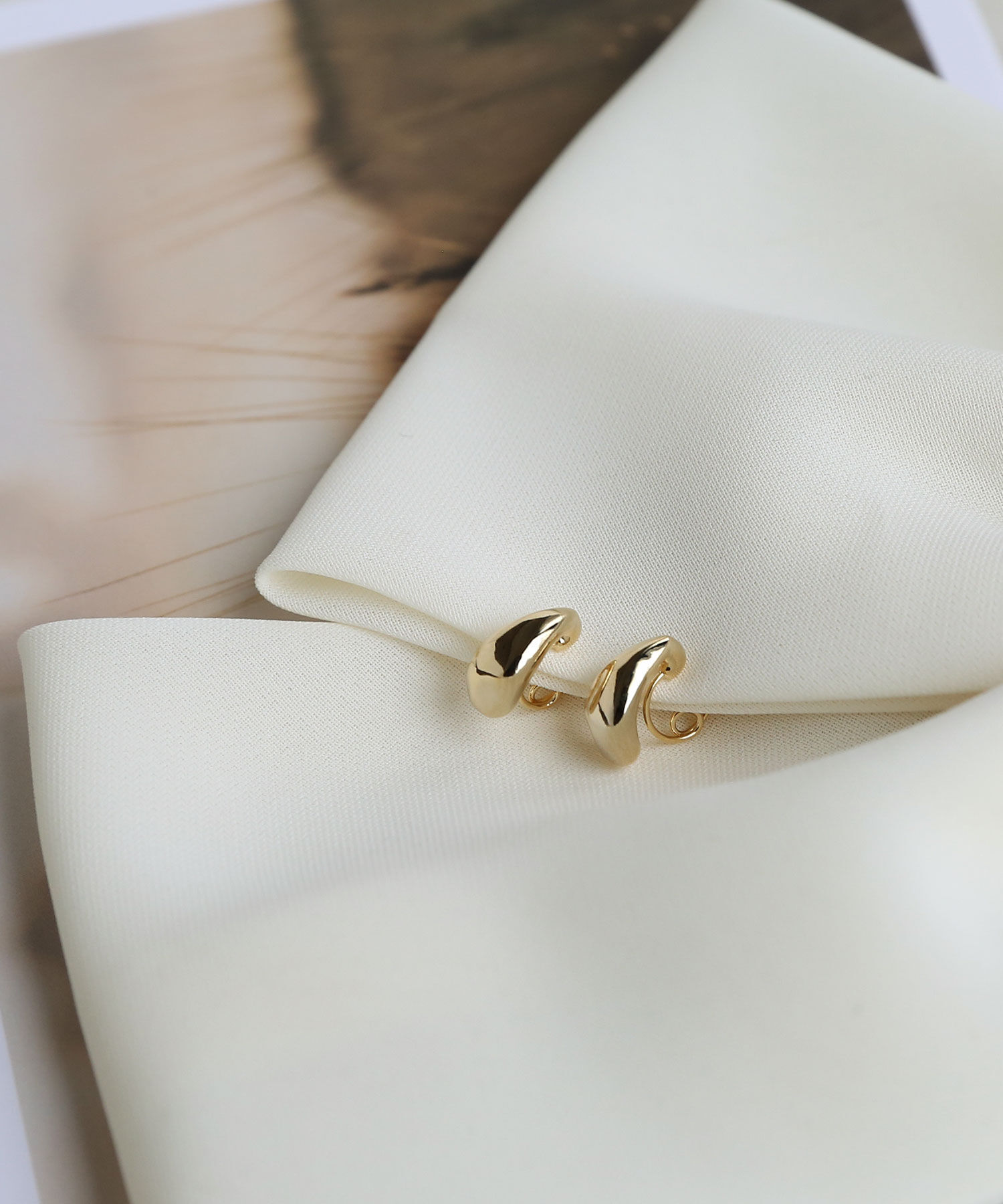  「miniループフィット・ティアドロップイヤリング」|イヤリング|ゴールド