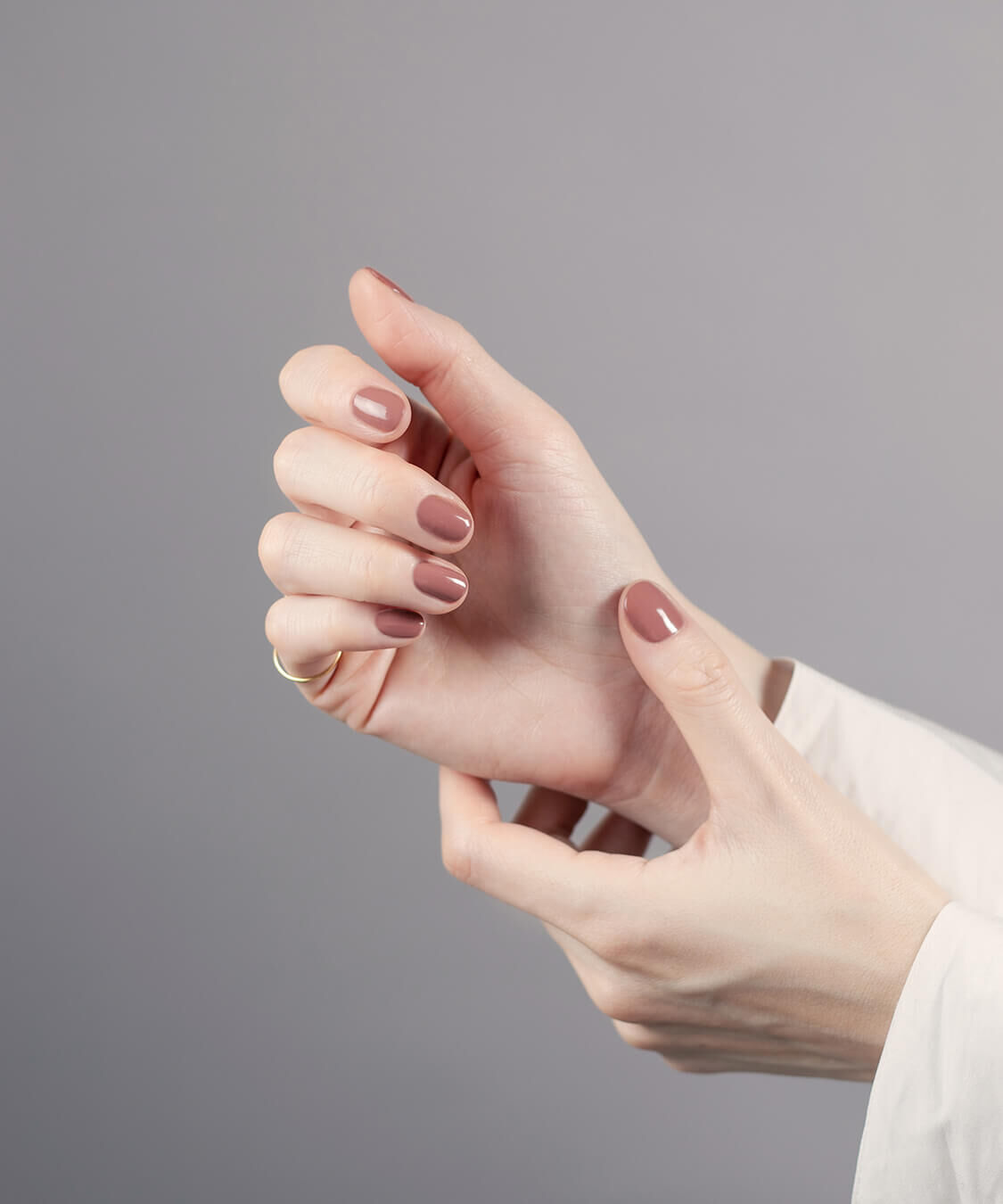 NAILS INC「LET'S GET NUDES」|ネイルカラー|