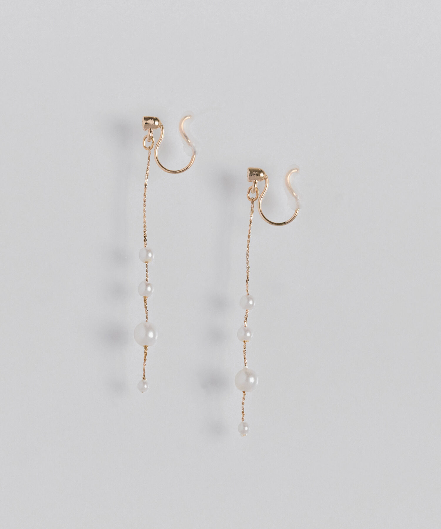 Phoebe「【痛くないシリーズ】ドリッピングパールライトフィットイヤリング　シャンパンゴールド」|イヤリング|