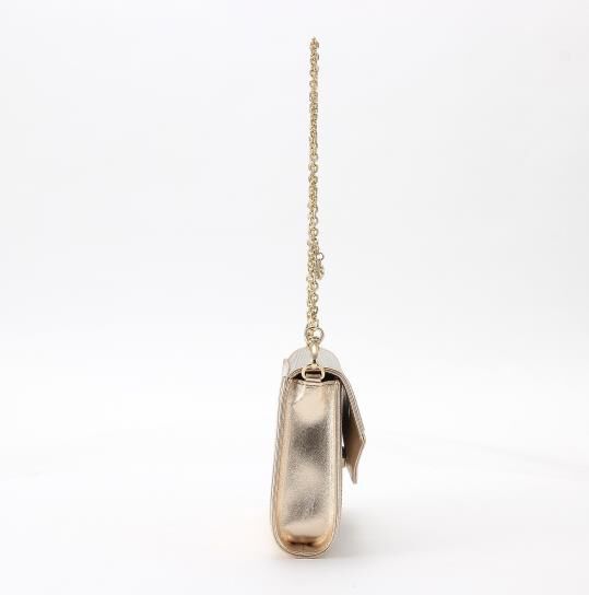 銀座かねまつ「MH24516CFUMET 【本革】グリッタークラッチバッグ」|ショルダー・メッセンジャー|