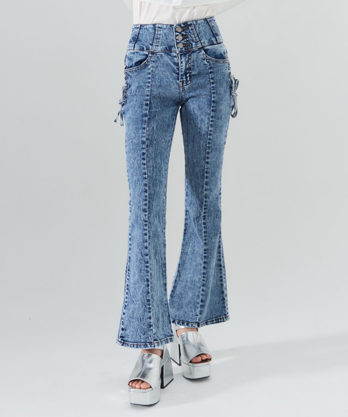 REDYAZEL「サイドリボンレースアップフレアデニムパンツ」|デニム|