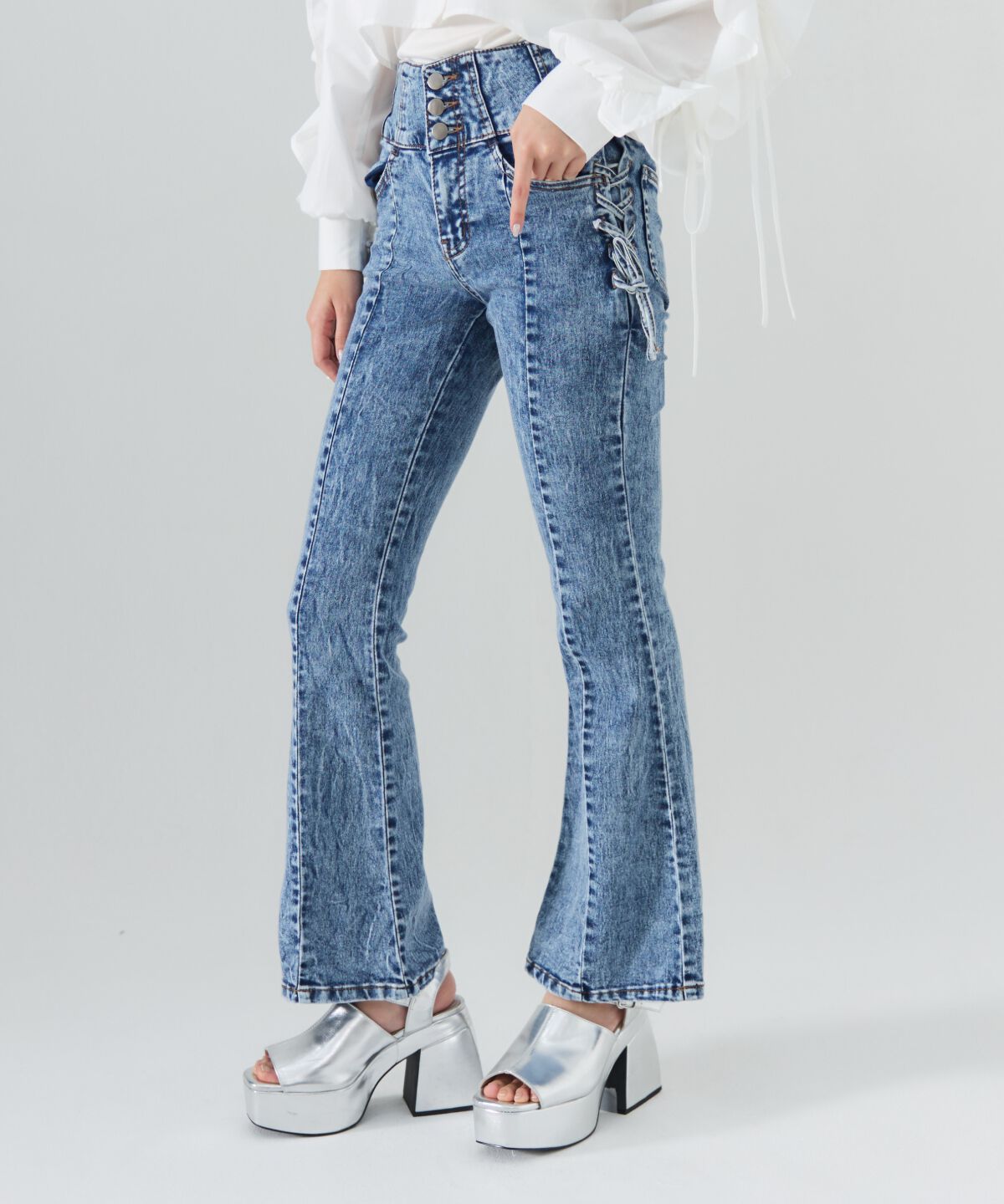 REDYAZEL「サイドリボンレースアップフレアデニムパンツ」|デニム|