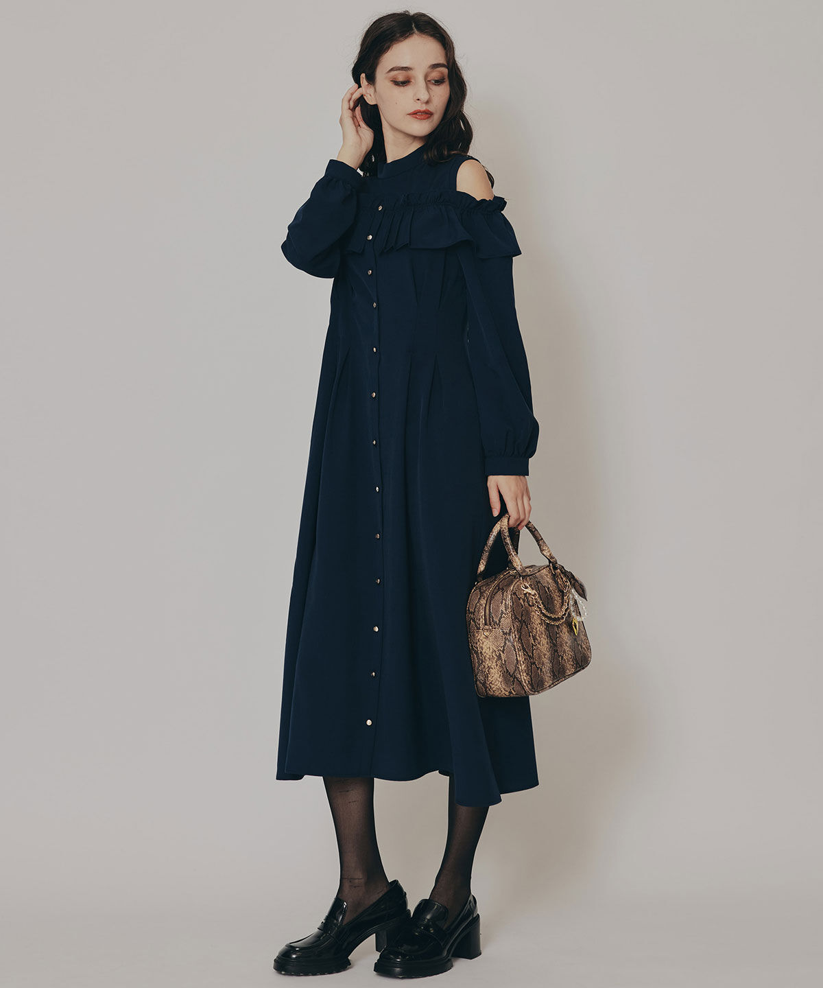 REDYAZEL「オープンショルダーフリルワンピース」|ワンピース|