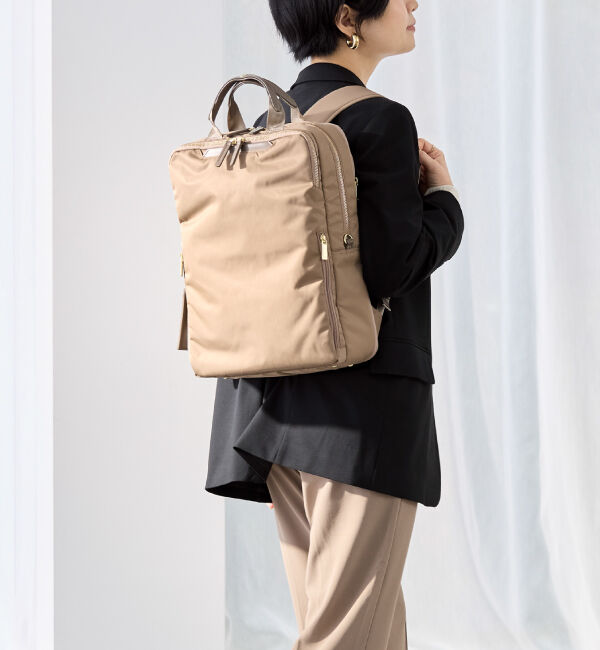 ace.「ace. フィッテム ビジネスリュック エキスパンド機能 レディースビジネス A4 / 14.0インチPC収納 68684」|リュック|ベージュ