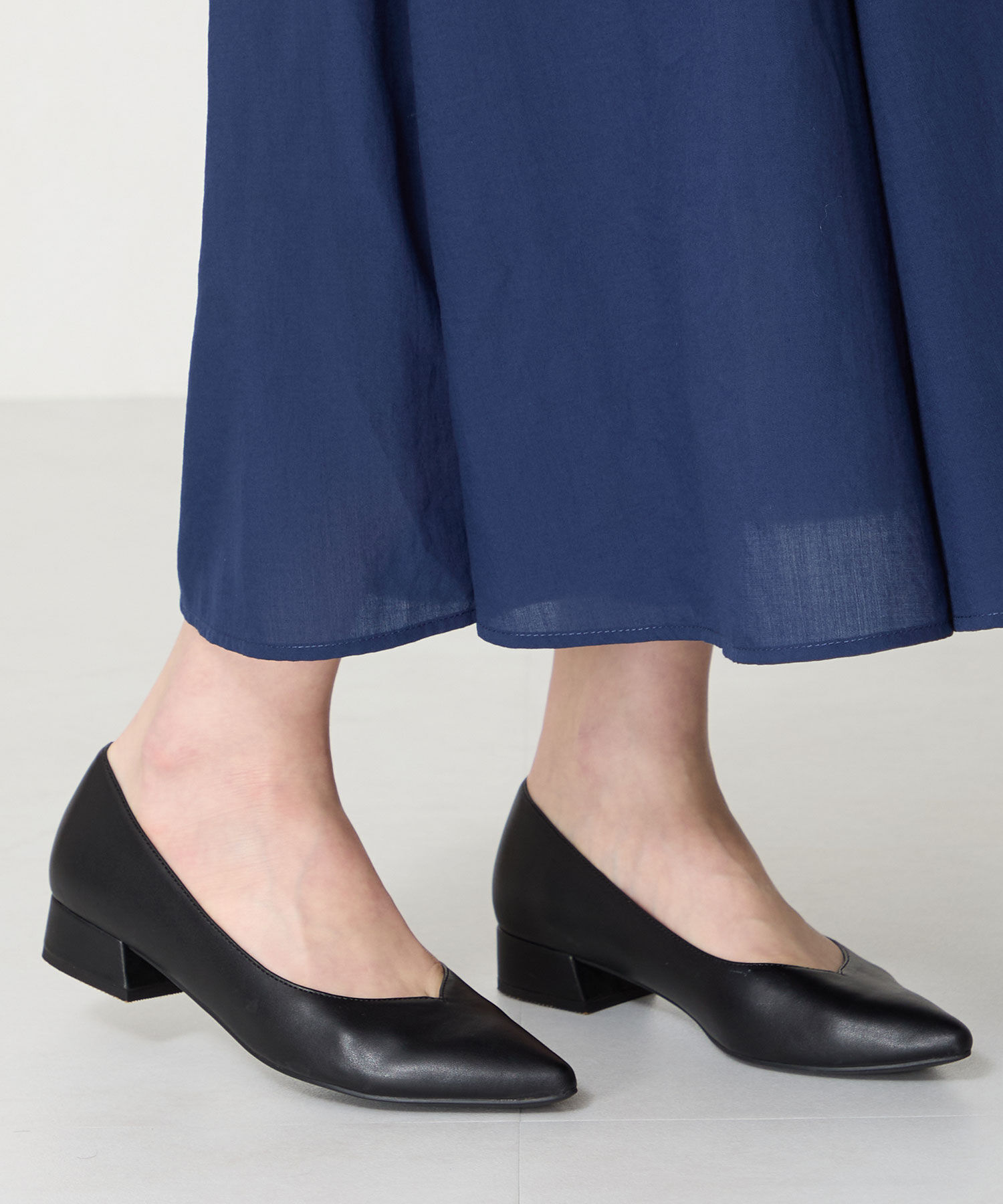 ORiental TRaffic「【WEB限定】スリットカット ポインテッドトゥ ヒール パンプス /55105 通勤 Vカット シンプル」|パンプス|