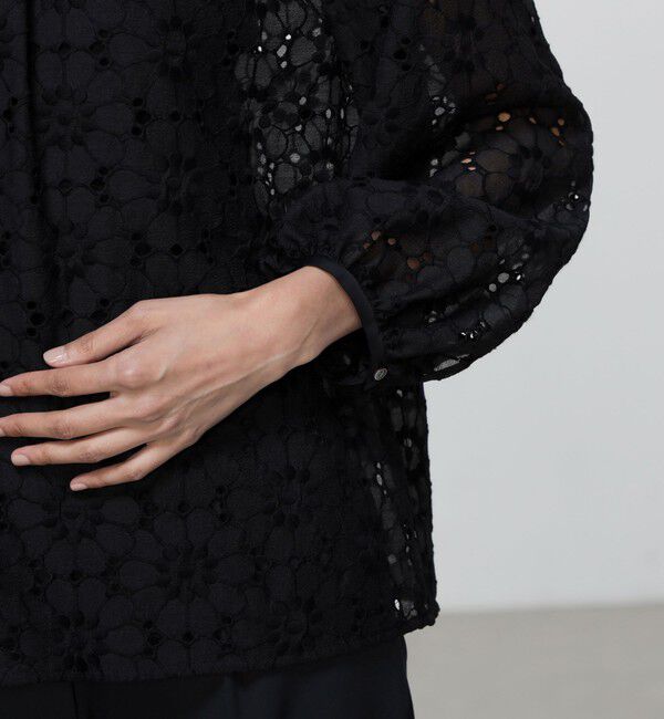 Ballsey「エンブロイダリーオーガンザ クルーネックブラウス」|シャツ・ブラウス|