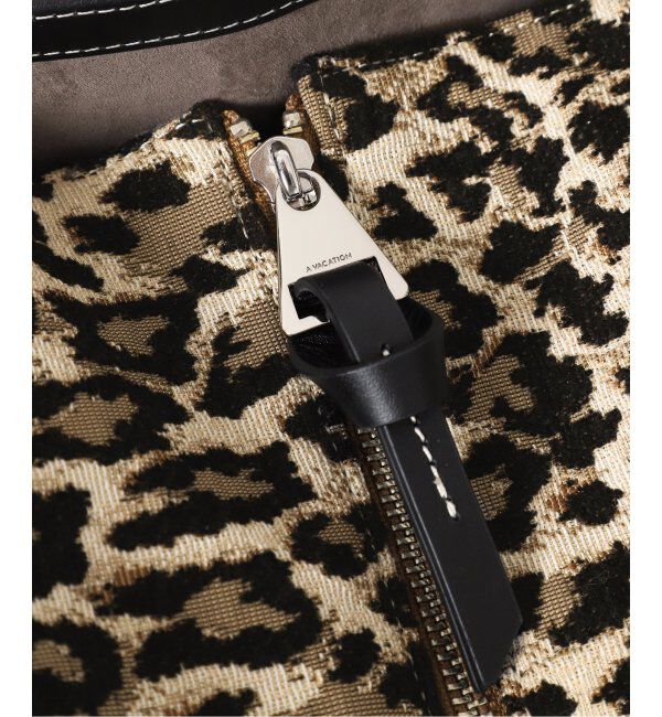 journal standard L'essage「《別注》【A VACATION】CLUB BAG L KHAKI LEO：トートバッグ」|トートバッグ|