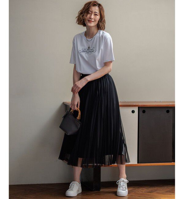 23区「【井波麻里衣さんコラボ】カリグラフィー 刺繍 Tシャツ」|Tシャツ・カットソー|