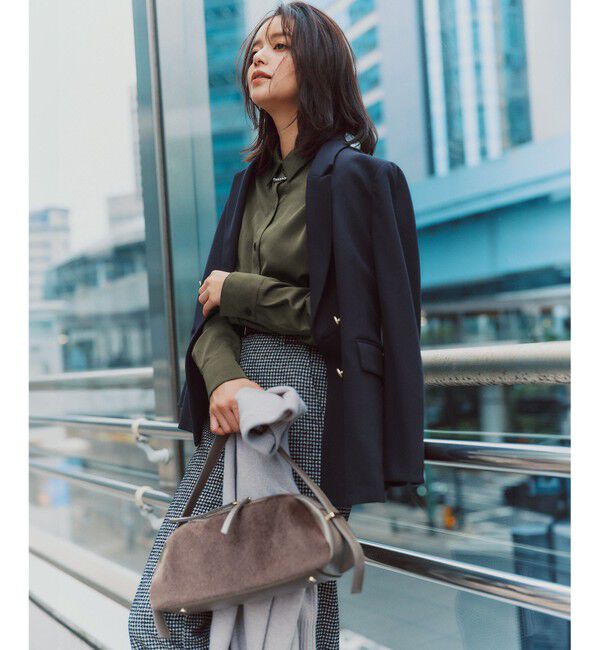 23区「【見上愛さん着用/Oggi10月号掲載/洗える】スエーディーサテン シャツ」|シャツ・ブラウス|