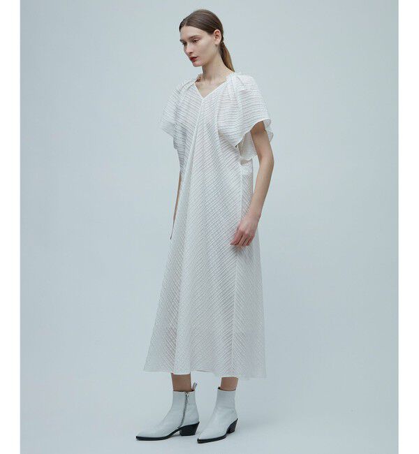 BEIGE,「VIVIENNE / Vネックワンピース」|ワンピース|