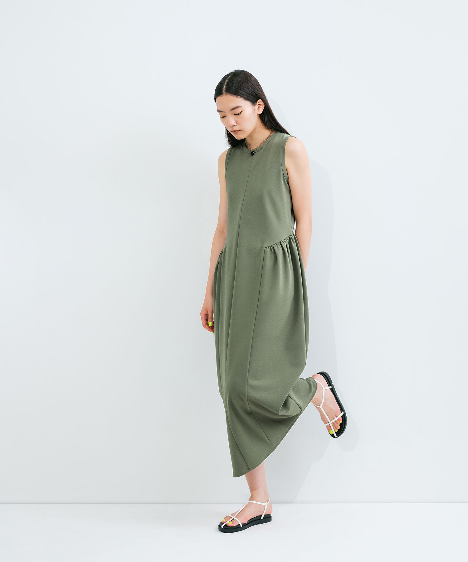 ADAM ET ROPE'「サイドギャザーカットワンピース」|ワンピース|