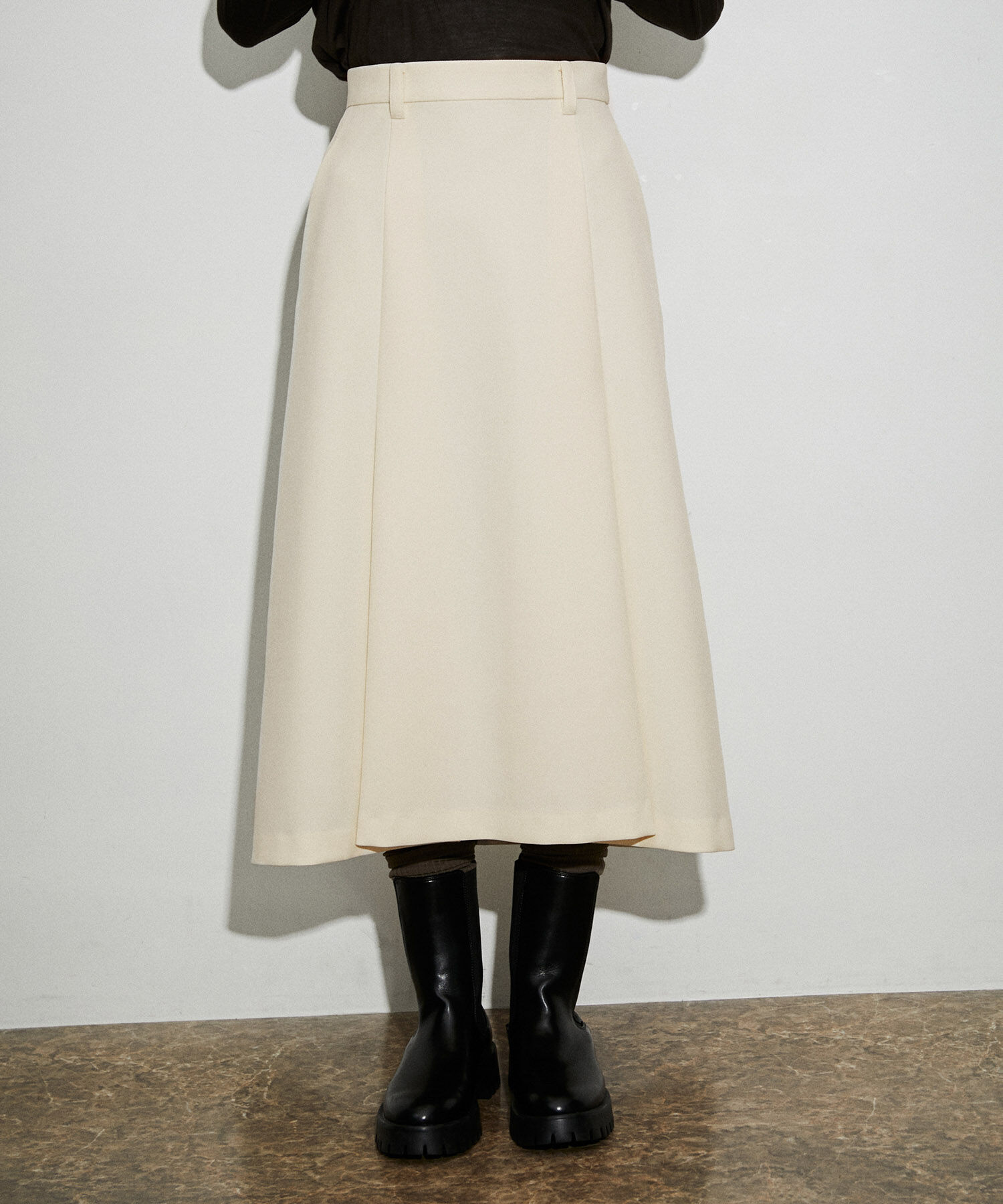 ADAM ET ROPE'「【サステナブル】デザインタックフレアスカート」|スカート|