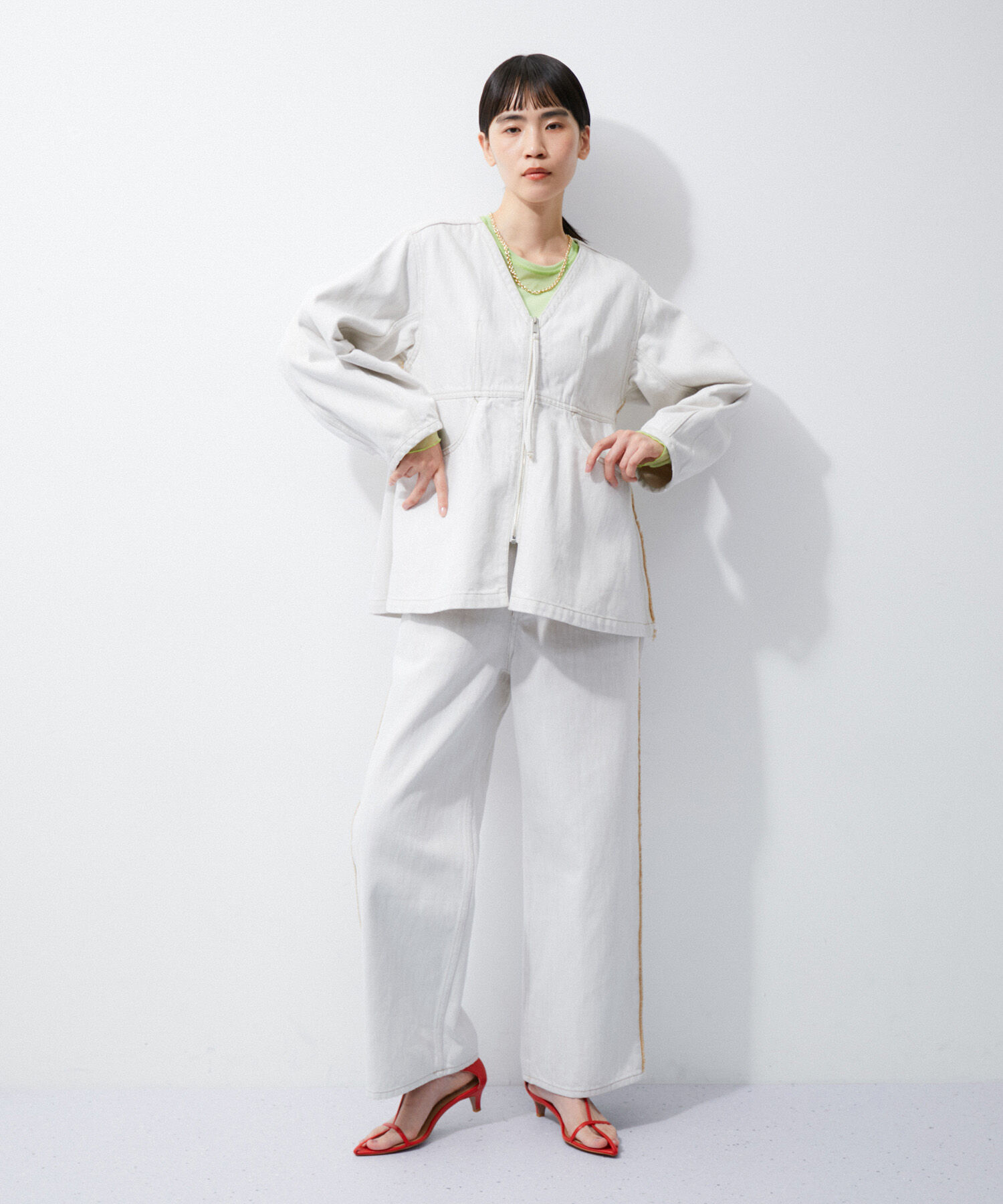 ADAM ET ROPE'「【サステナブル】ナロークロスストラップサンダル」|サンダル|