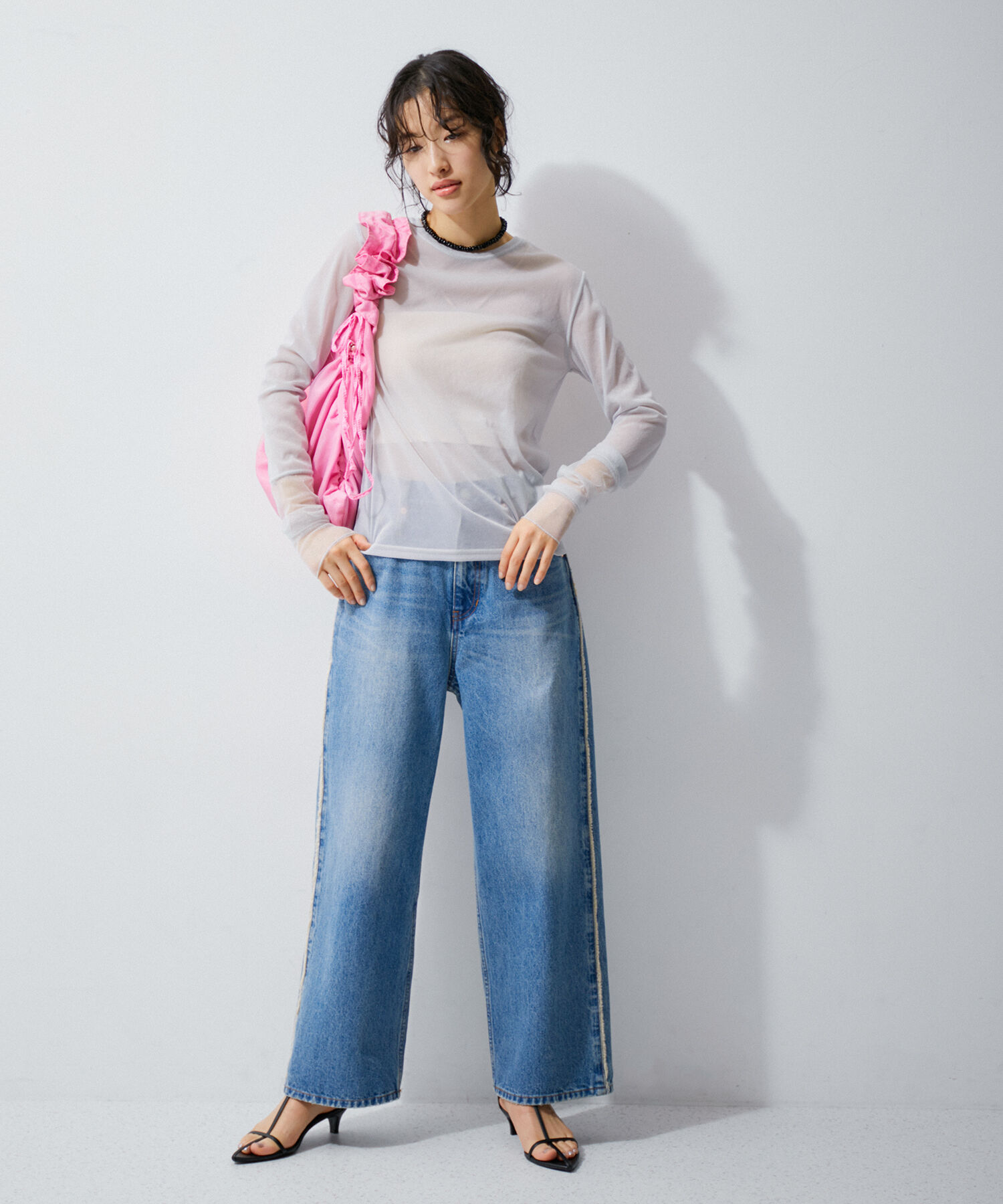 ADAM ET ROPE'「【サステナブル】ナロークロスストラップサンダル」|サンダル|