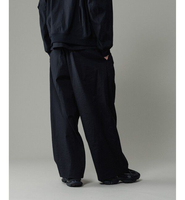 ADAM ET ROPE'「ストレッチナイロン ボリューム イージー ワイドパンツ / 接触冷感 / セットアップ対応」|チノ|