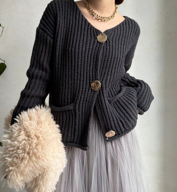  「メタルビッグボタンローゲージカーディガン」|カーディガン|