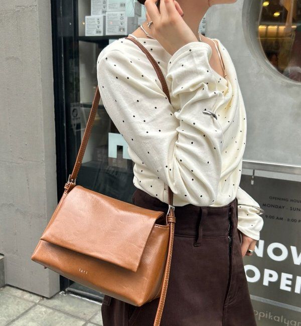  「loti フラップショルダーBAG」|ショルダー・メッセンジャー|キャメル