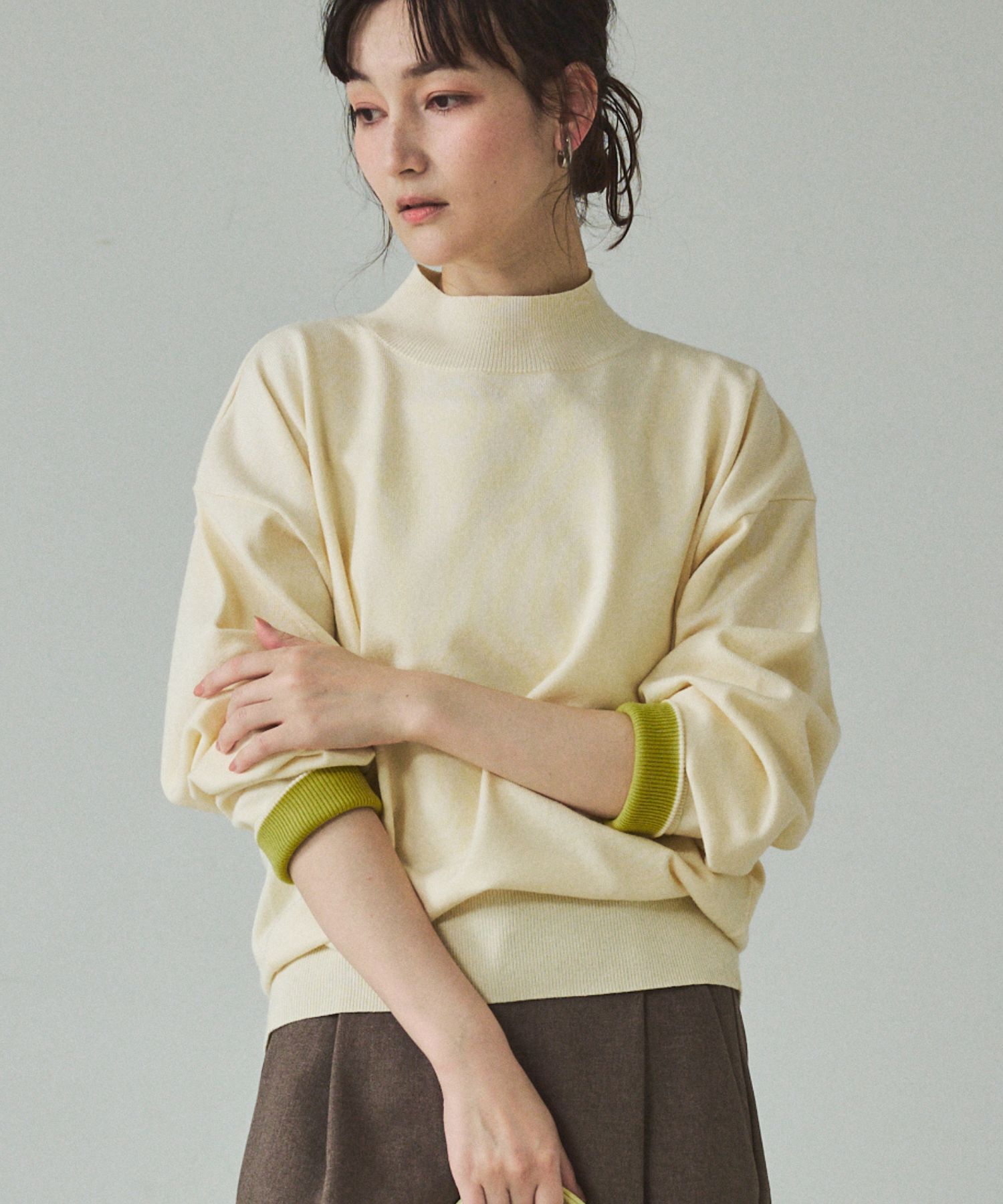 qualite「バイカラーハイネックプルオーバー」|ニット・セーター|アイボリー