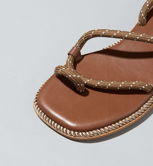 AU BANNISTER「thYme//サムループサンダル」|サンダル|