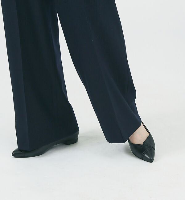 AU BANNISTER「パイピングデザインフラットパンプス」|パンプス|ブラック