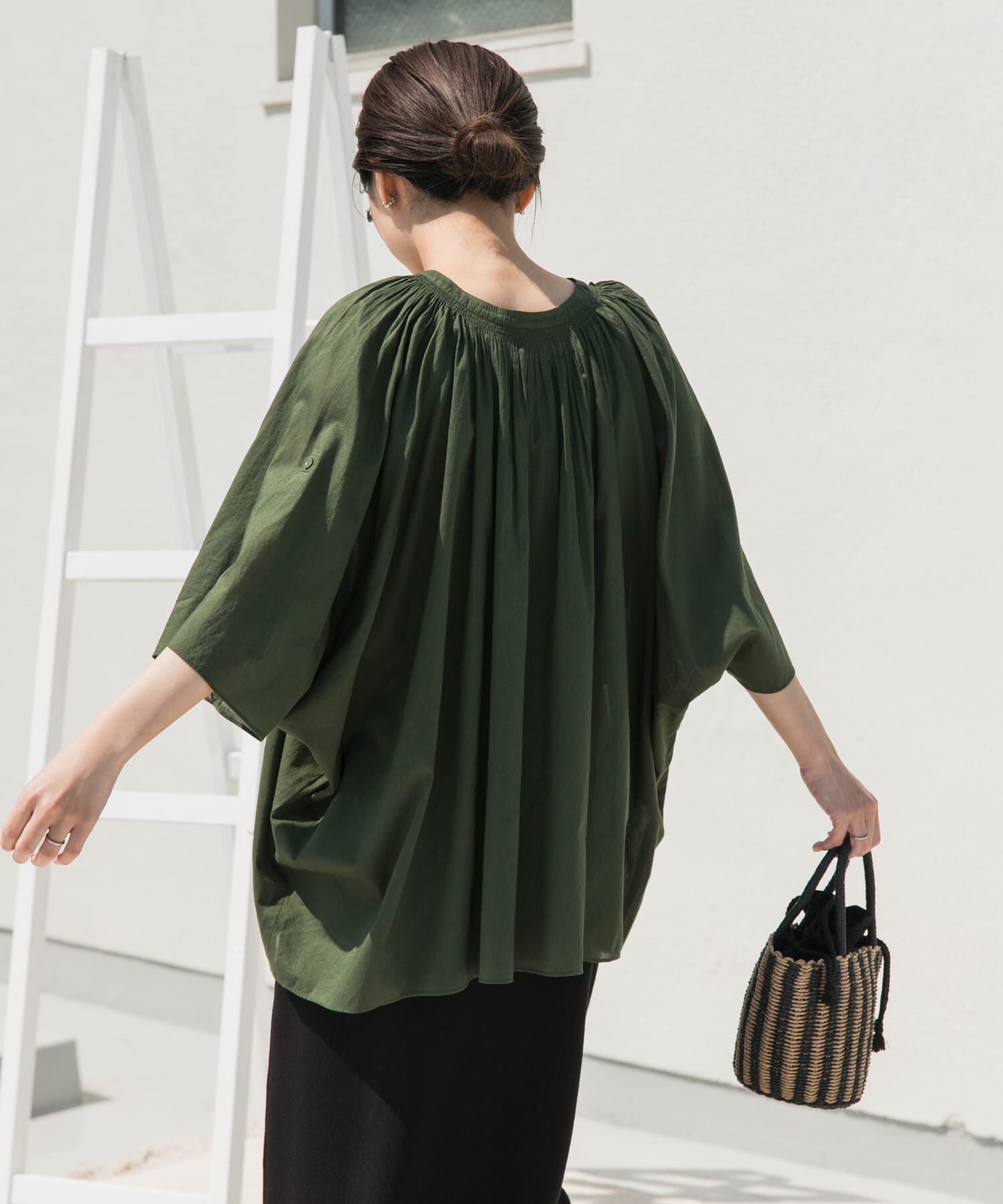 URBAN RESEARCH DOORS「コットンボイルロールアップスリーブブラウス」|シャツ・ブラウス|