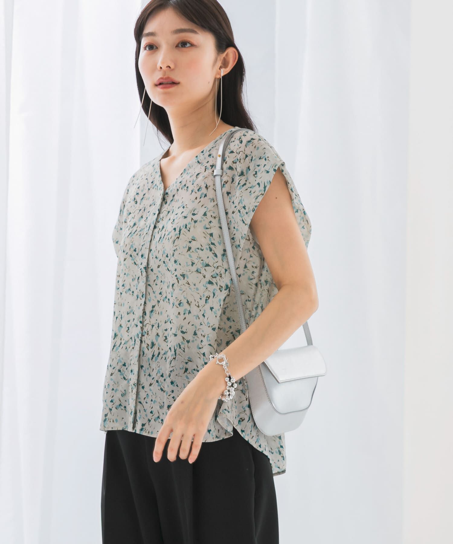 URBAN RESEARCH ROSSO「フラワープリントブラウス」|シャツ・ブラウス|