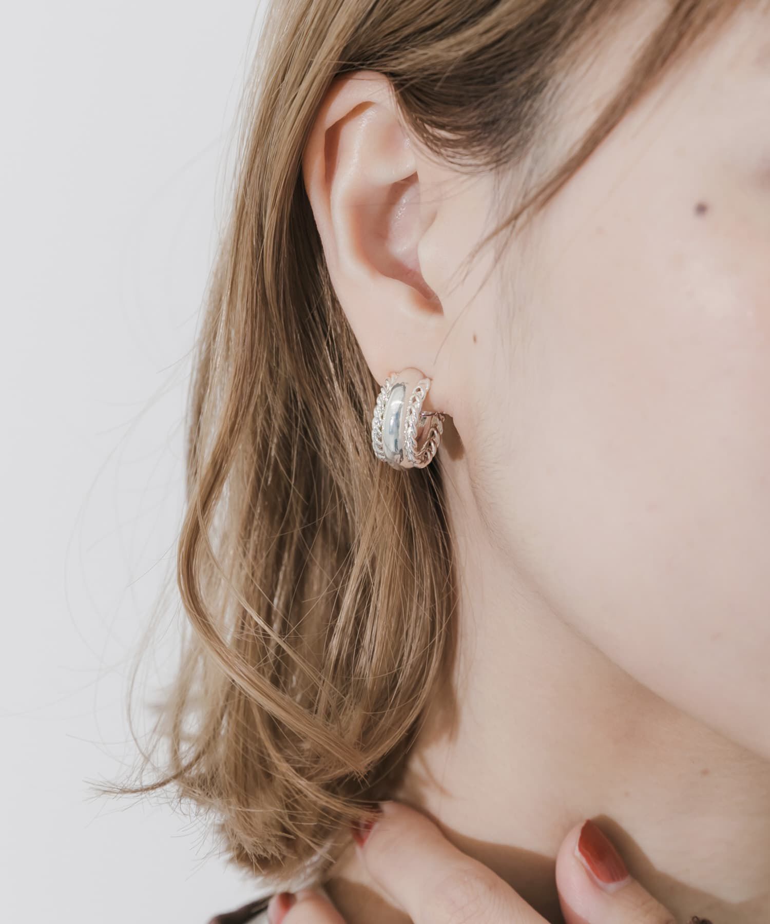 SMELLY「ツイストデザインフープイヤリング」|イヤリング|