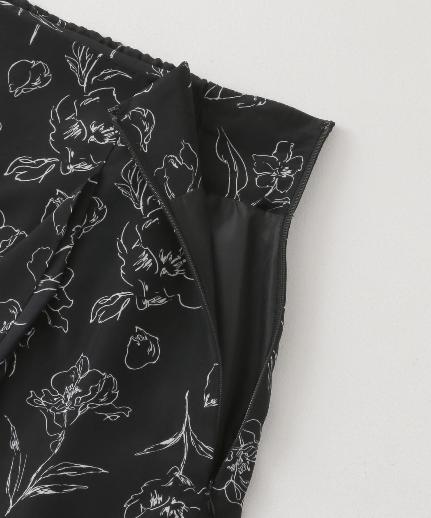 SENSE OF PLACE by URBAN RESEARCH「フラワープリントフリルスカート」|スカート|