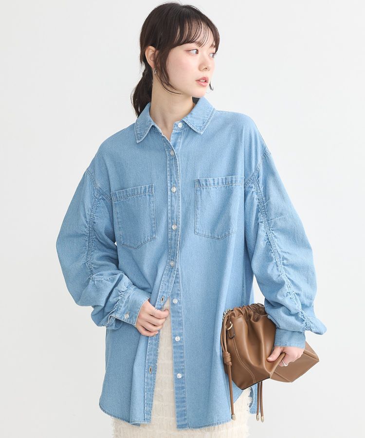 earth music&ecology「シャーリングスリーブデニムシャツ」|シャツ・ブラウス|Light indigo
