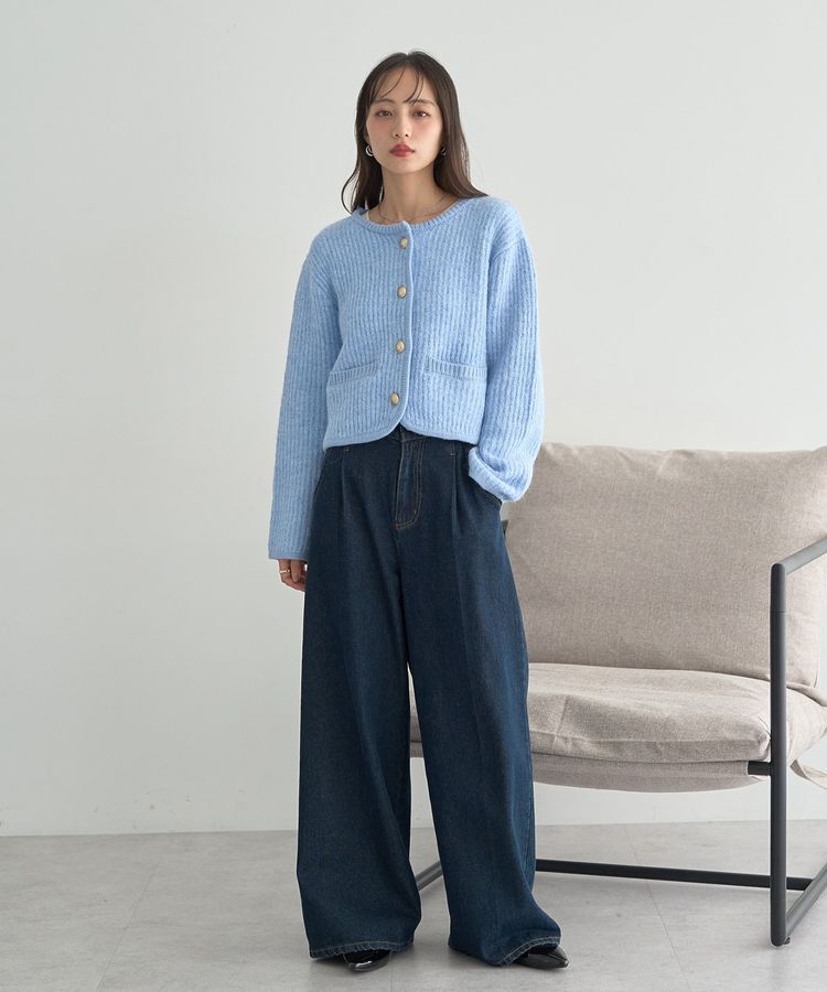 earth music&ecology「【WEB限定】ゴールド釦ショートニットカーディガン」|カーディガン|