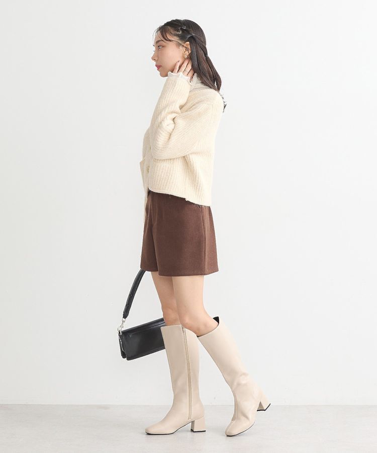 earth music&ecology「【WEB限定】ゴールド釦ショートニットカーディガン」|カーディガン|