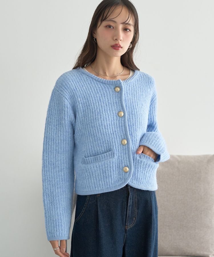 earth music&ecology「【WEB限定】ゴールド釦ショートニットカーディガン」|カーディガン|Blue