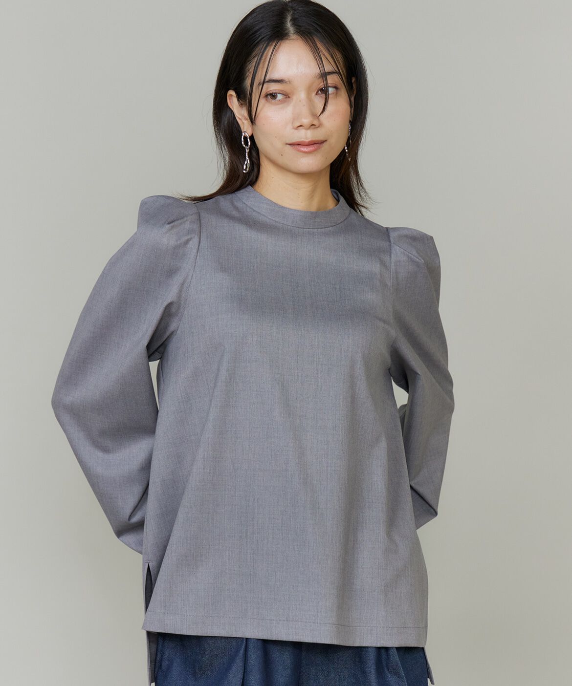 INED「《三尋木奈保コラボ・Oggi12月号掲載》盛り袖ブラウス」|シャツ・ブラウス|