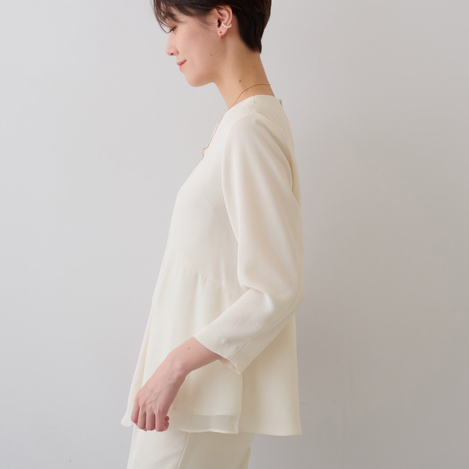 INDIVI「【着る日傘/遮熱/UVケア】ペプラムデザインブラウス」|シャツ・ブラウス|