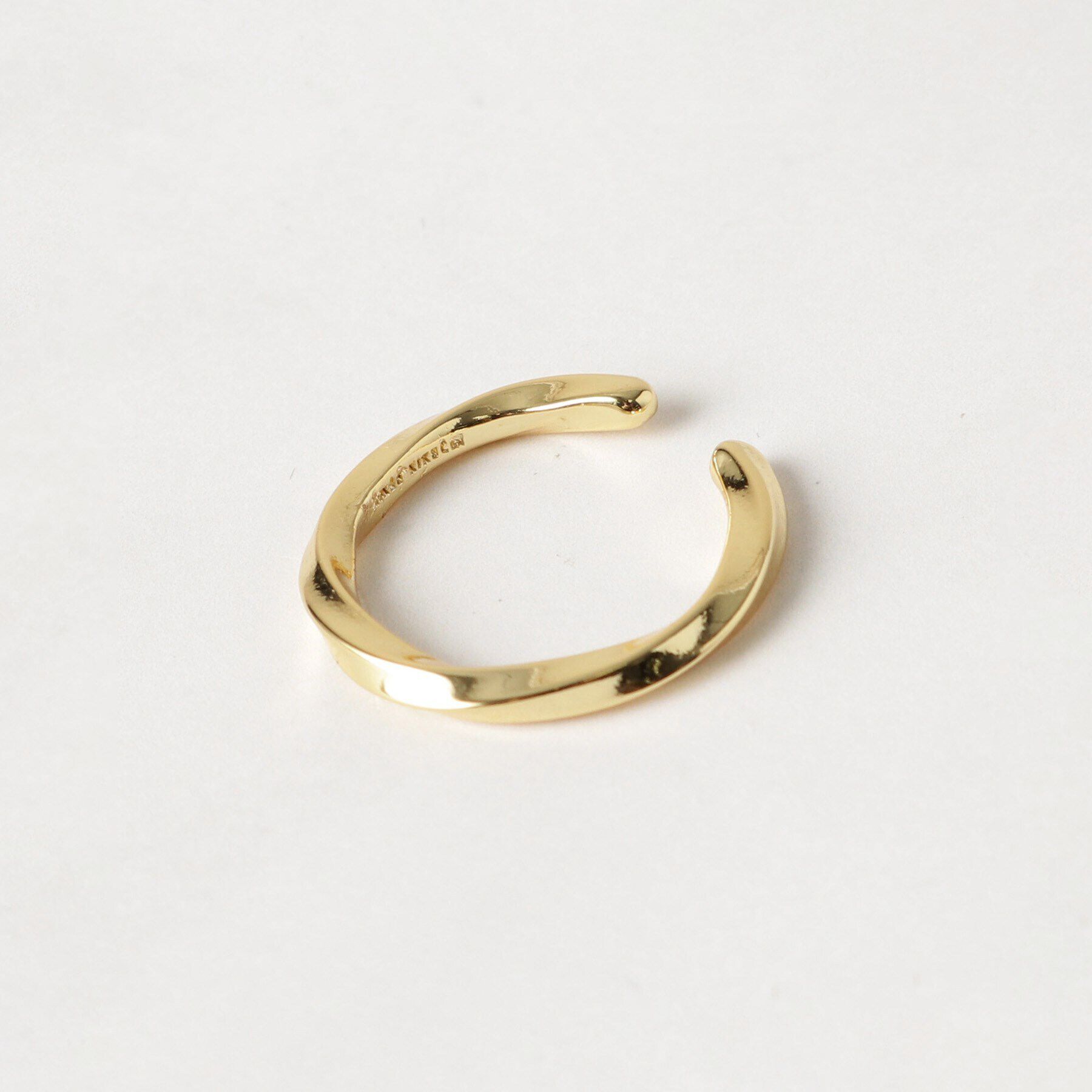 TAKEO KIKUCHI「ツイストイヤーカフ」|ピアス|ゴールド(007)