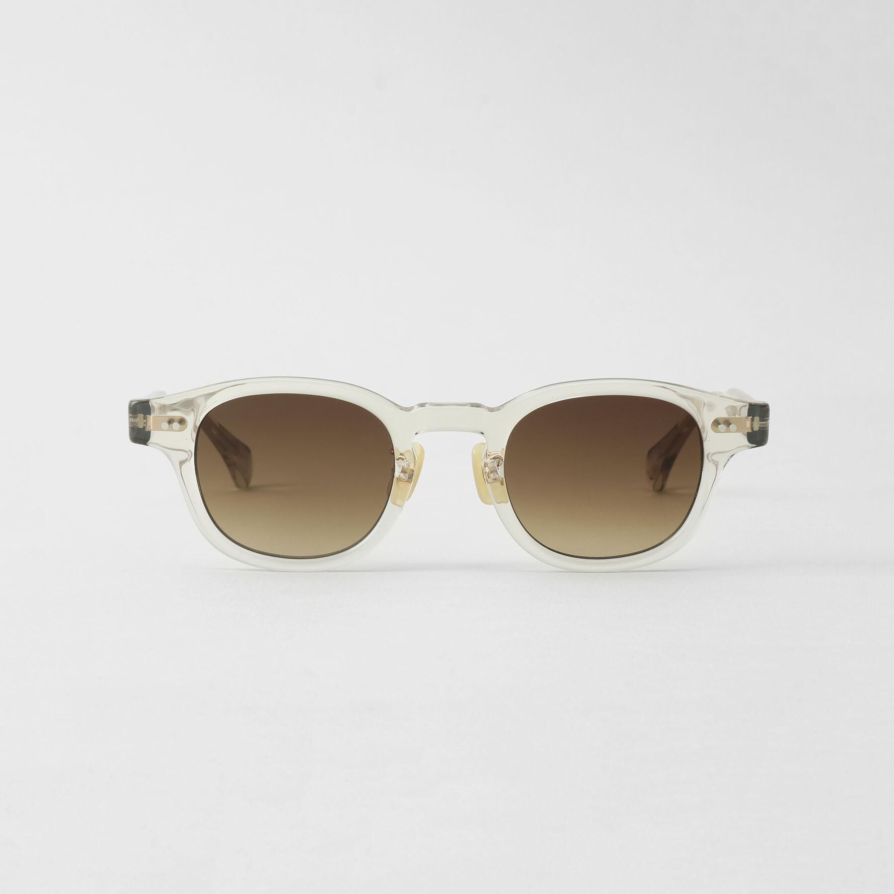 TAKEO KIKUCHI「【TAKEO KIKUCHI &times; THE BEDFORD HOTEL】ウェリントンフレーム サングラ」|メガネ|ホワイト(002)