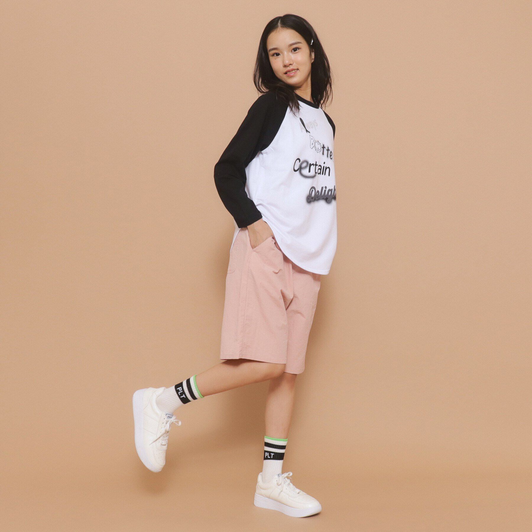 PINK-latte「【130cmあり】グラフィックロゴ ラグランTシャツ」|Tシャツ・カットソー|