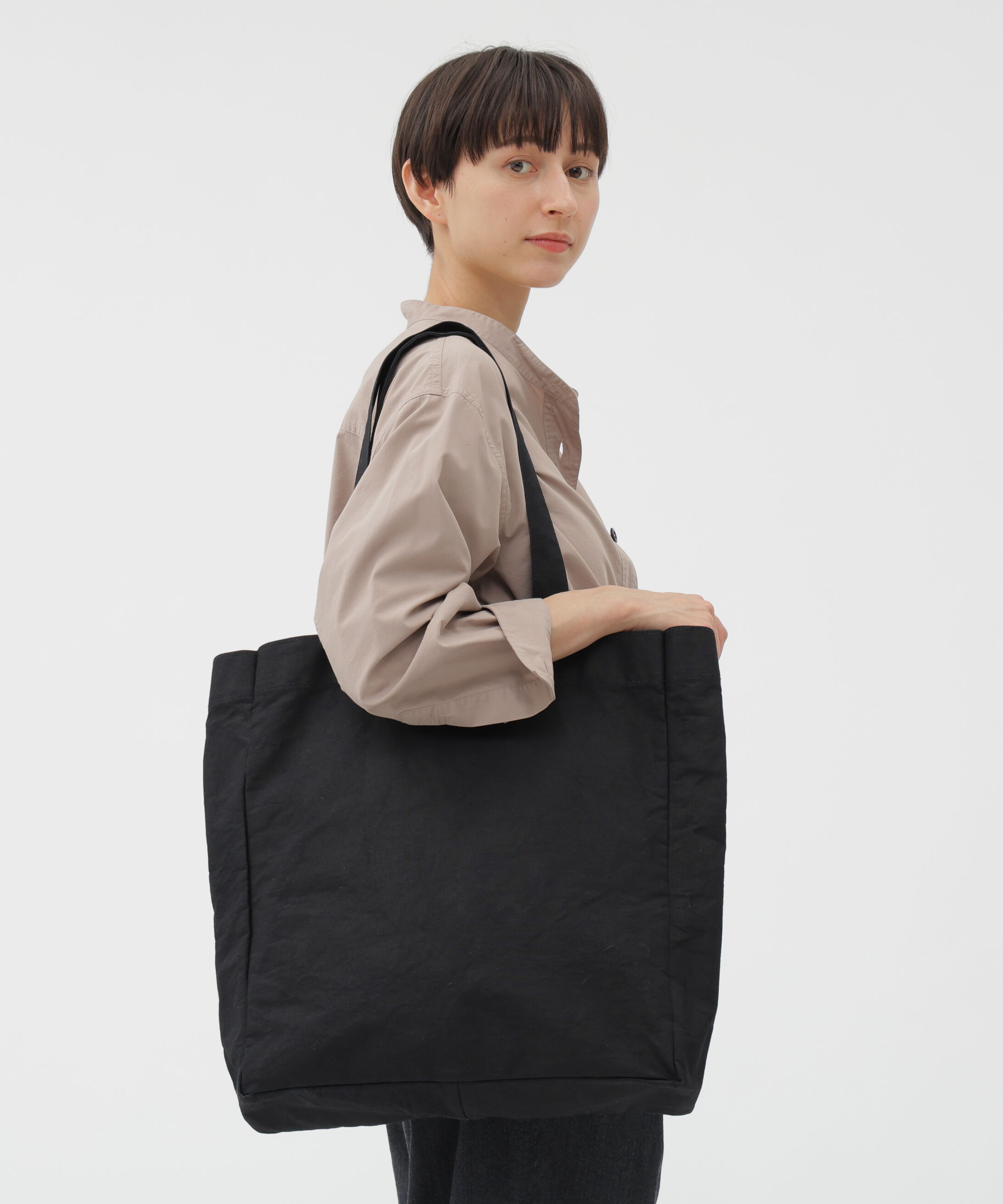 MHL.「WORN COTTON CANVAS」|その他|BLACK